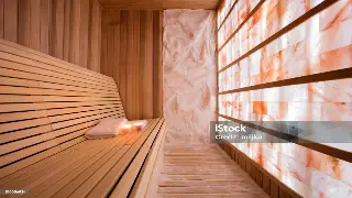 告别僵硬，解锁身体的柔软密码：西安按摩手法精讲，从头到脚焕然新生！ 封面